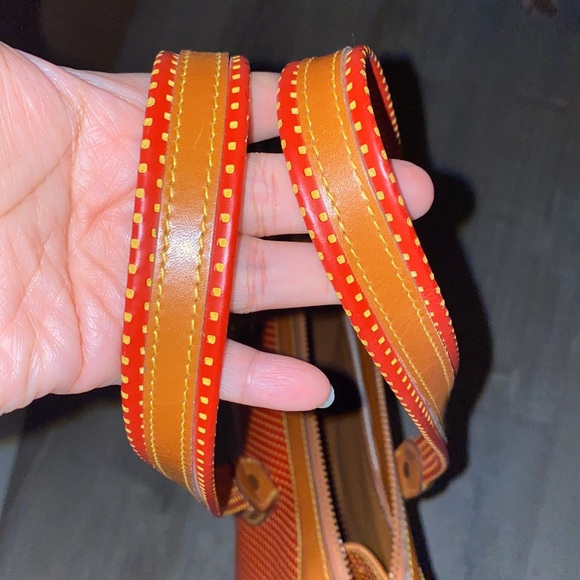 Vintage Dooney & Bourke Cabrio Leather Classic Satchel - Picture 13 of 13